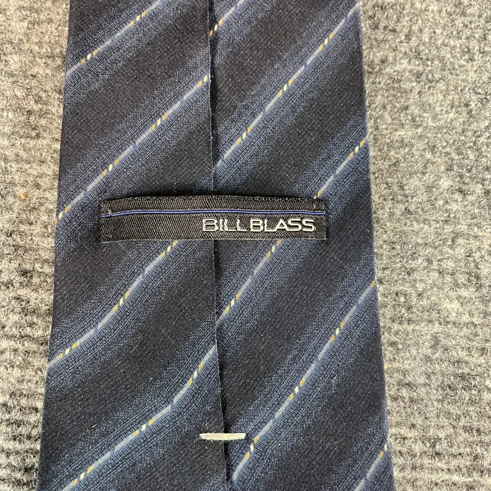 Bill Blass Mens Navy Blue Black Striped Silk Necktie Classic Formal Tie